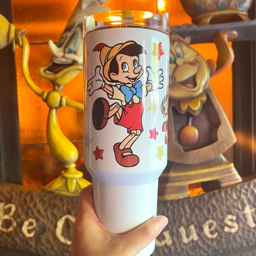 Disney Pinocchio 40 oz Tumbler/Water bottle/Mug with hand carry handle. FEATURE - Picture 6 of 7